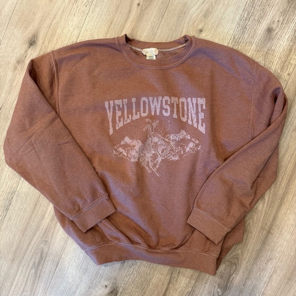 Altar’d State Yellowstone Sweatshirt - Picture 1 of 4
